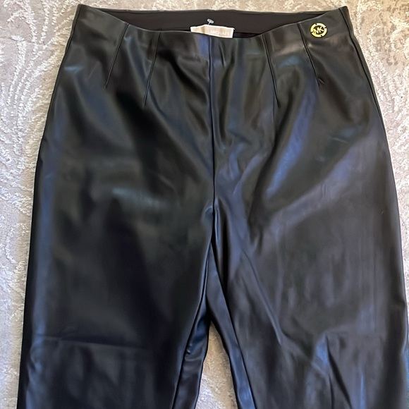 Michael Kors Faux Leather pull on pants - Picture 3 of 8